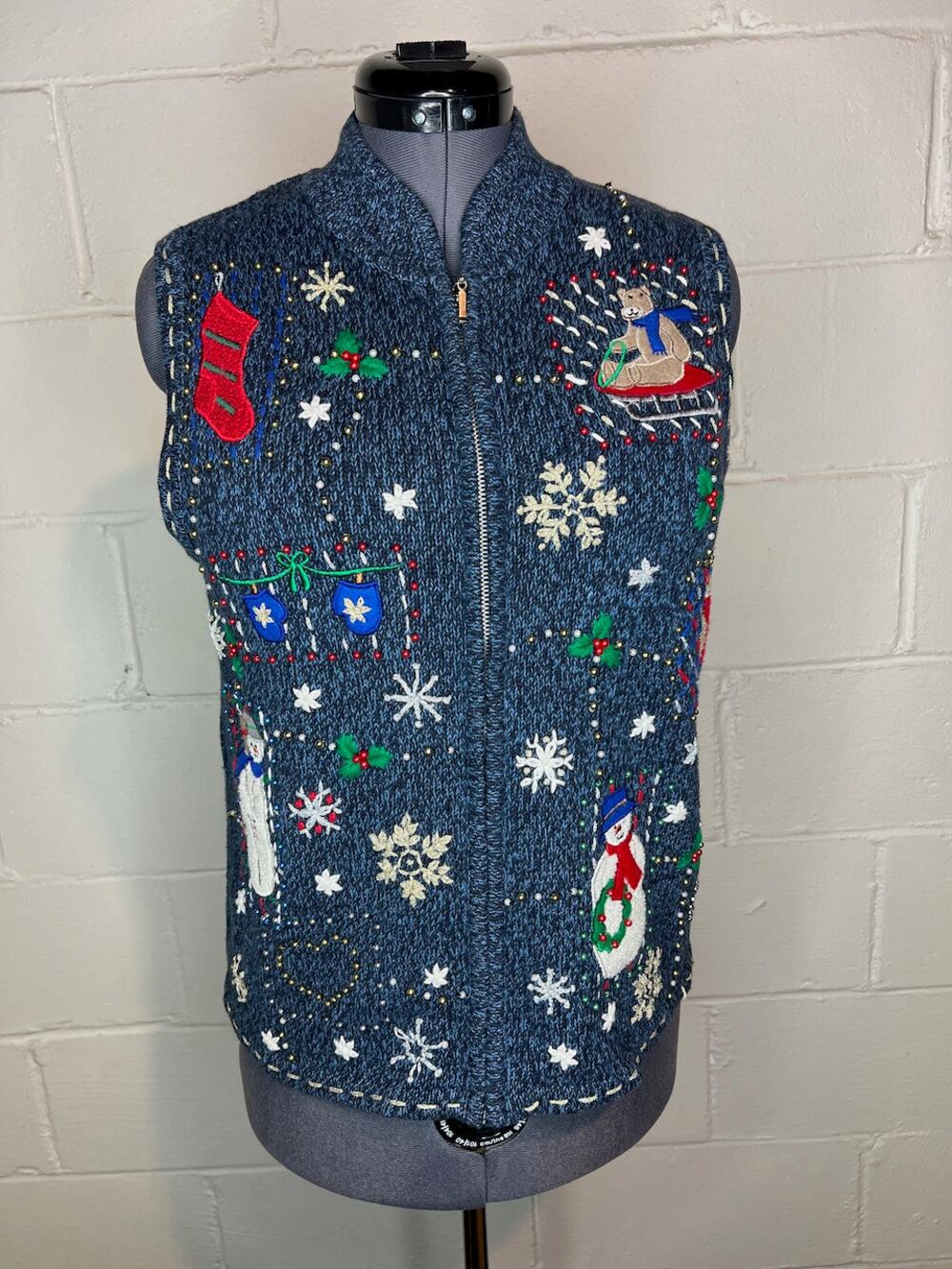 christmas sweater vest snowmen snowflakes beaded